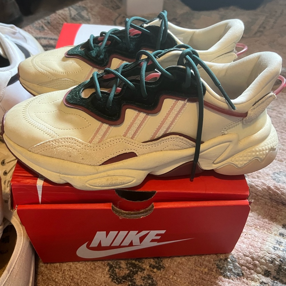 Women's Adidas Ozweegos 'Sand Ash Pearl'